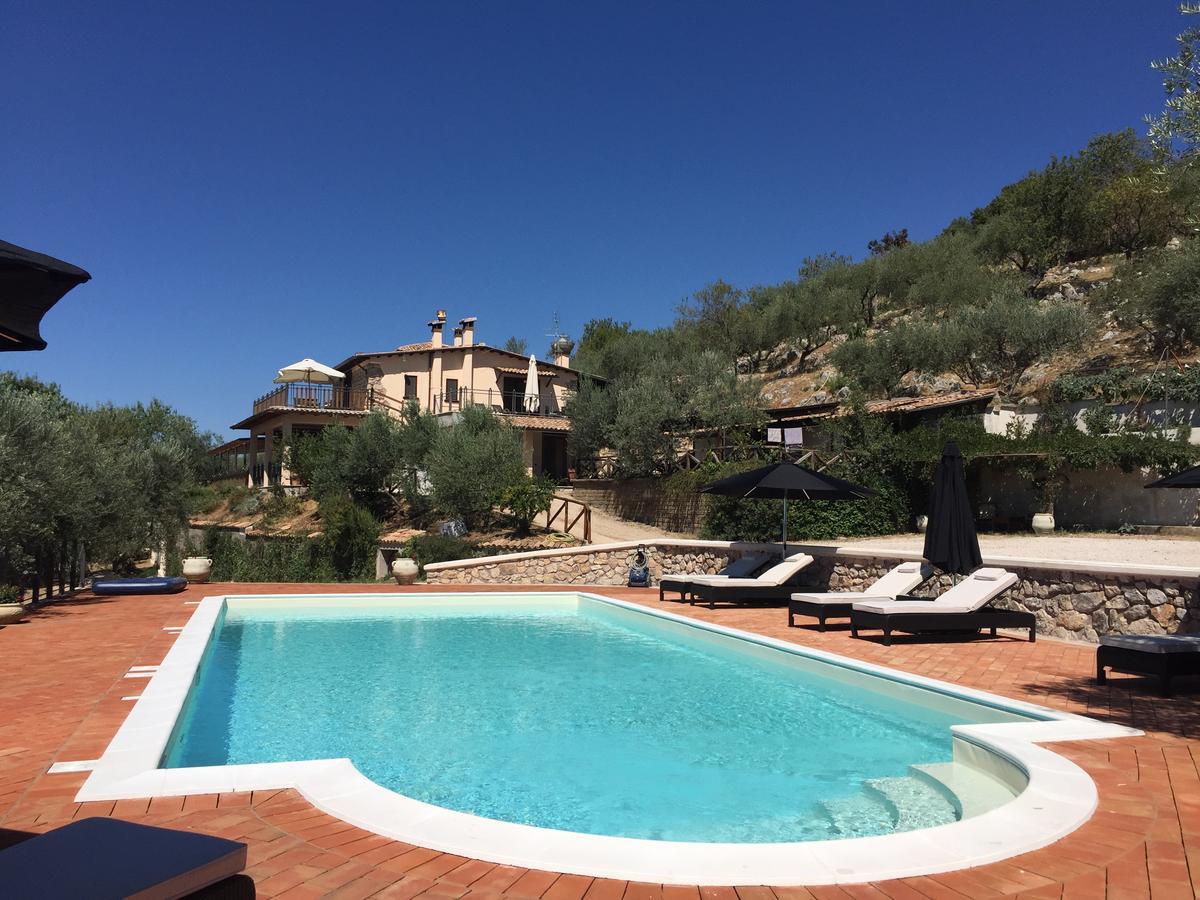 Casale San Pietro Bed & Breakfast Anagni Exterior photo
