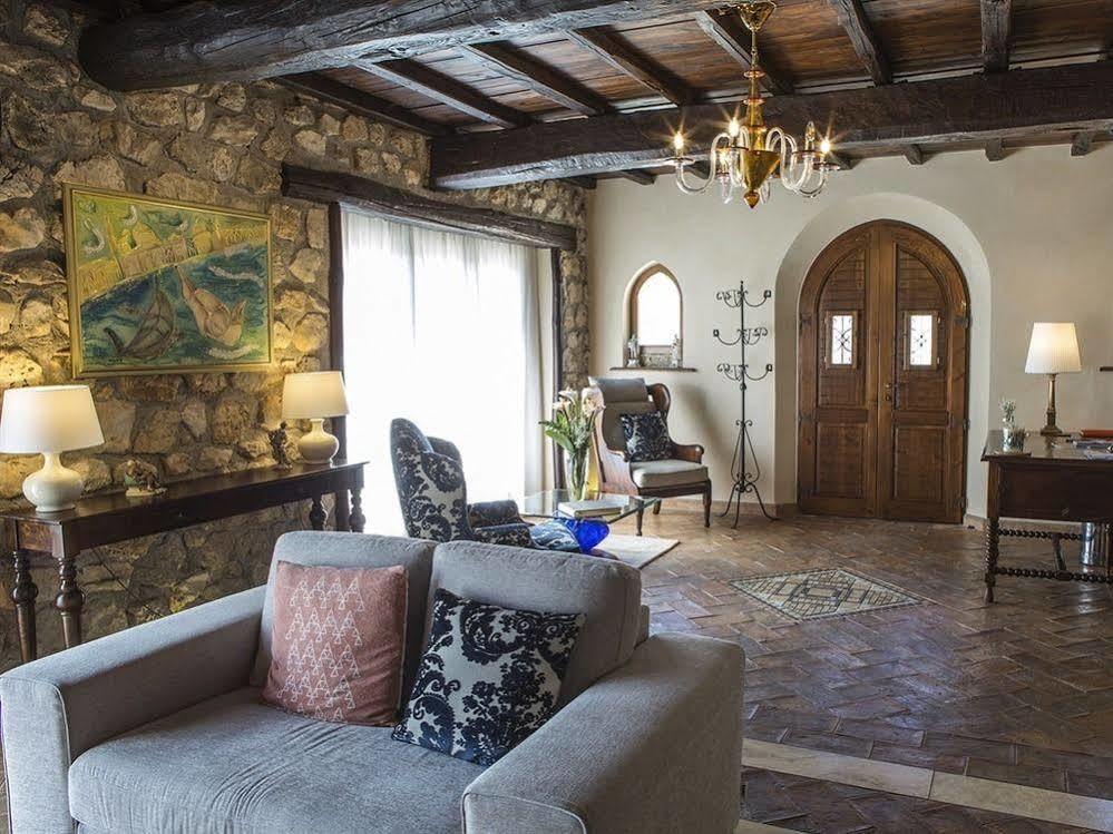 Casale San Pietro Bed & Breakfast Anagni Exterior photo