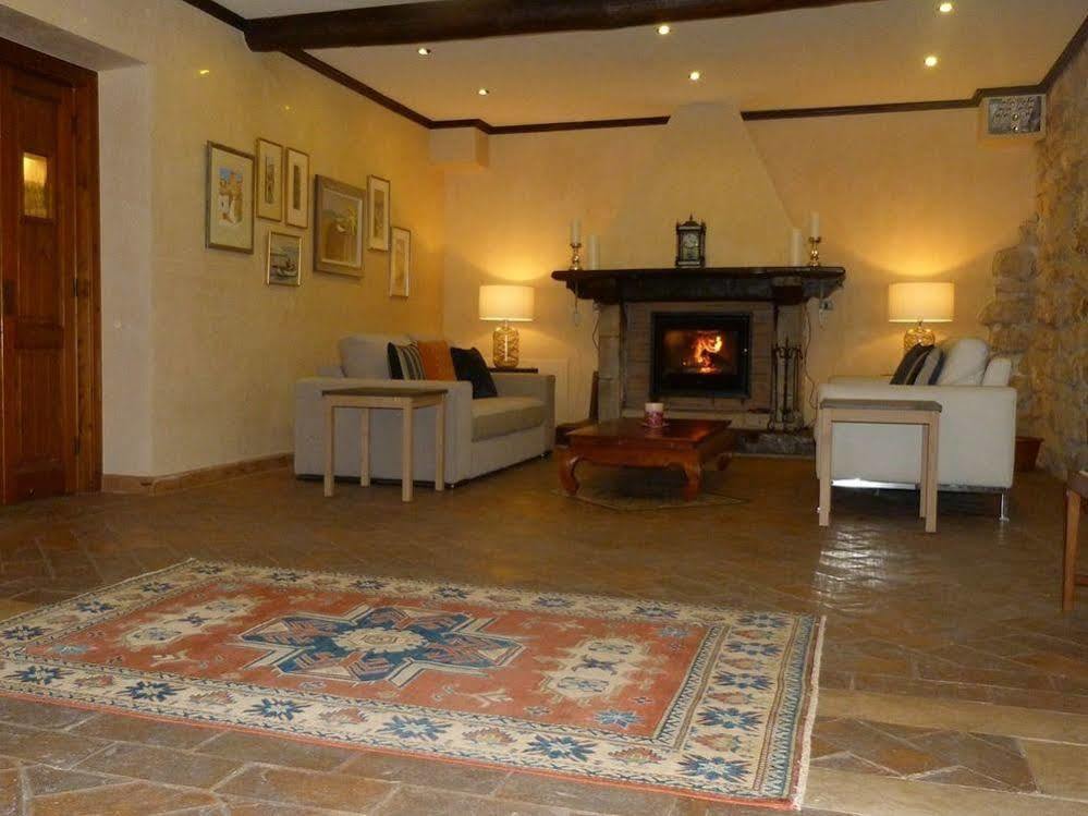 Casale San Pietro Bed & Breakfast Anagni Exterior photo
